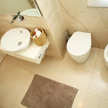 Venere 43 Apartment *
